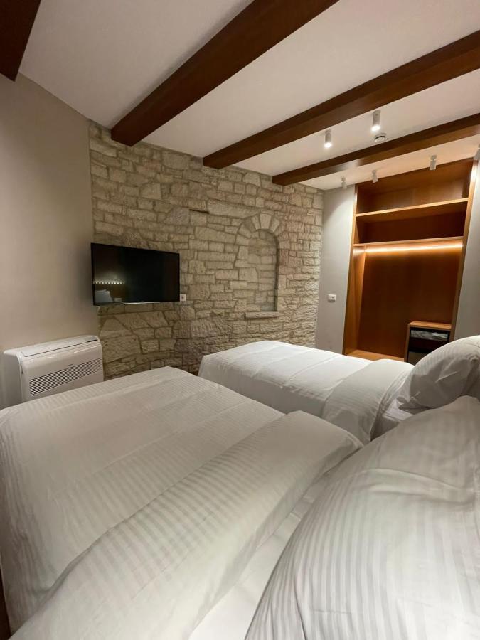 Palorto Traditional Hotel Gjirokaster Exterior photo